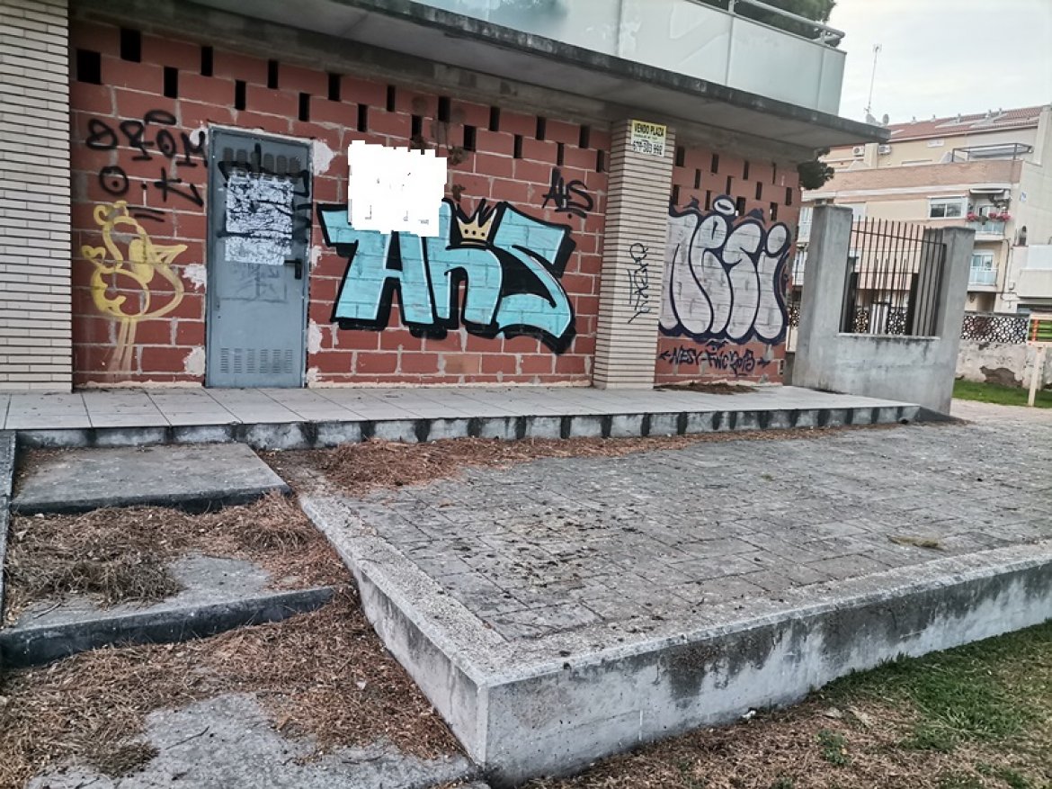 BENICARLO- AVDA. PAPA LUNA local