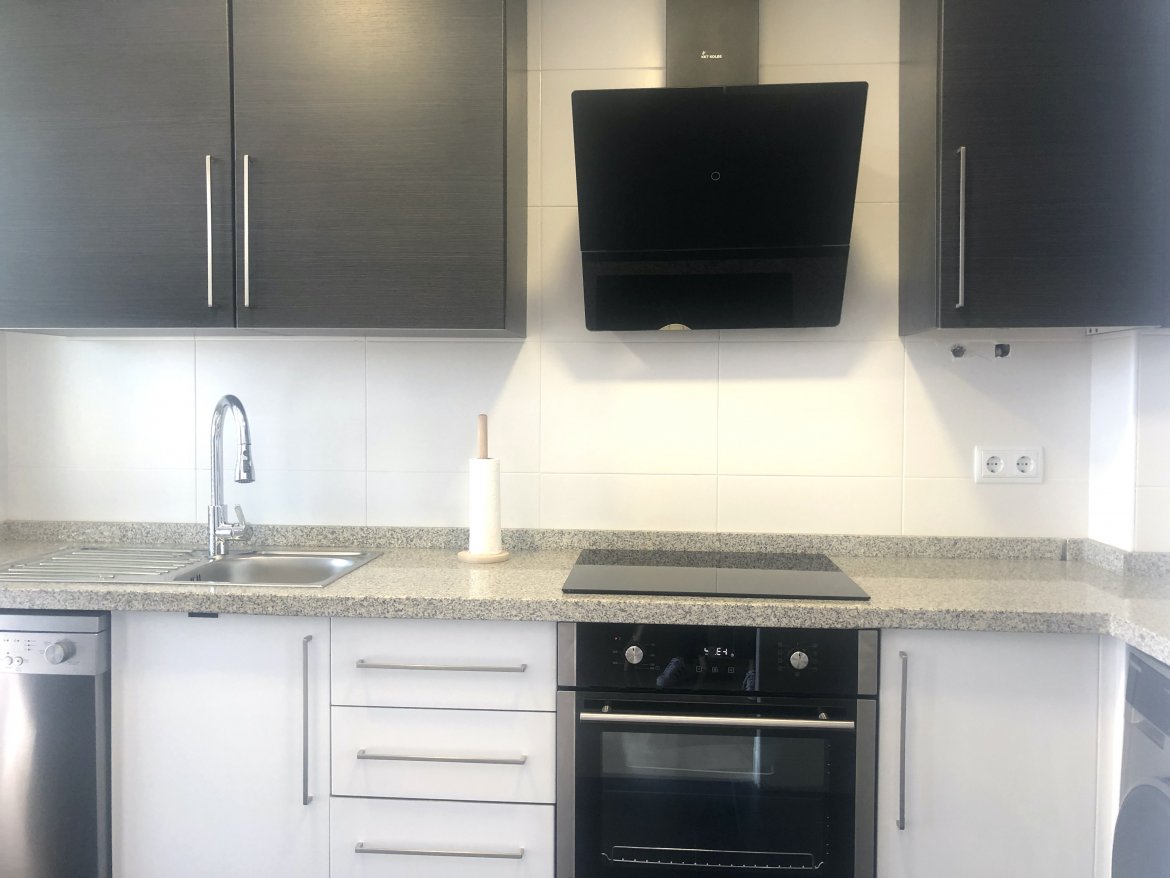 CASA ADOSADA PEÑISCOLA CON GARAGE CERRADO