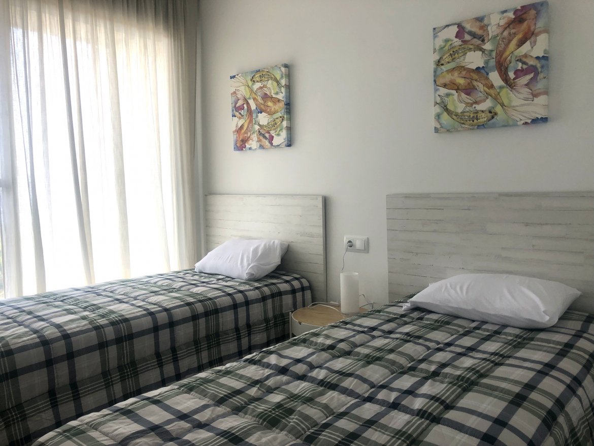 CASA ADOSADA PEÑISCOLA CON GARAGE CERRADO