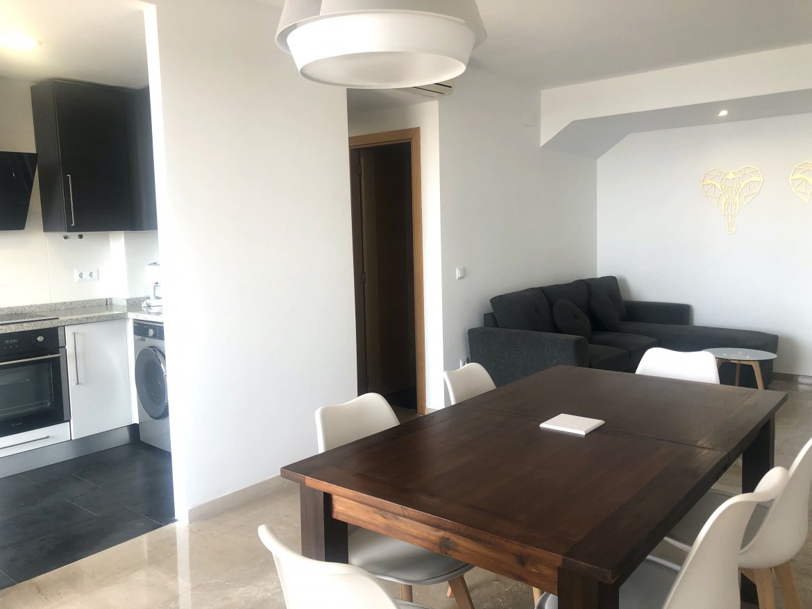 CASA ADOSADA PEÑISCOLA CON GARAGE CERRADO