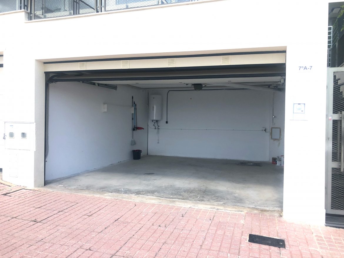 CASA ADOSADA PEÑISCOLA CON GARAGE CERRADO