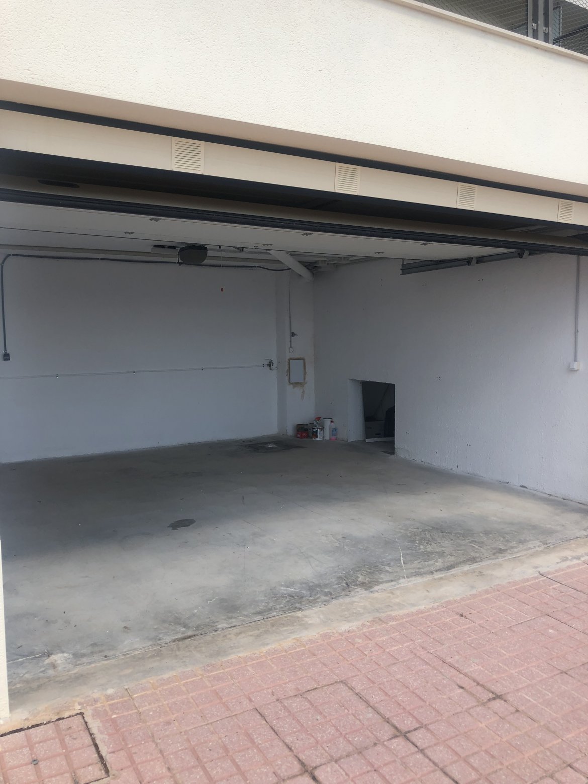 CASA ADOSADA PEÑISCOLA CON GARAGE CERRADO